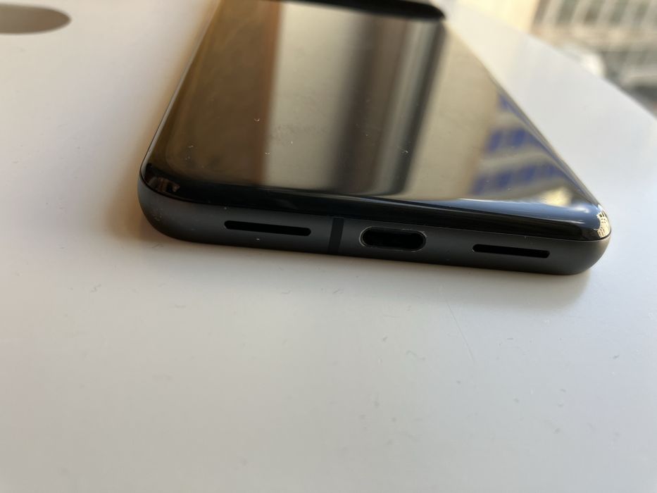 Pixel 8, bardzo dobry stan