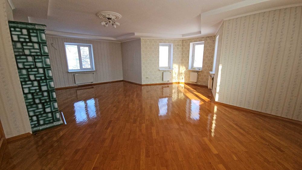 Будинок в затишному селі, є-Якість, є-хороші умови, є-всі комунікації