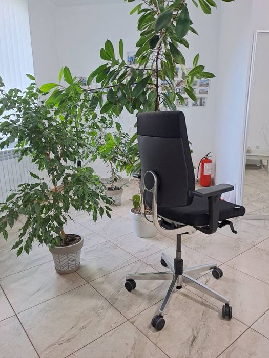 Продаж кріслел німецького виробника SEDUS