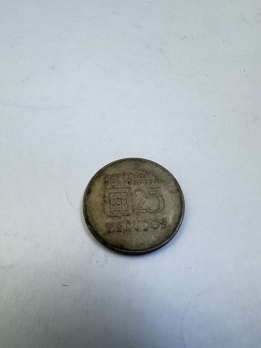Moeda portuguesa de 25 escudos – 1985