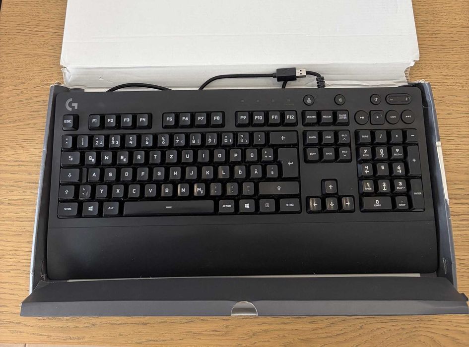 Klawiatura gamingowa Logitech G213 Prodigy