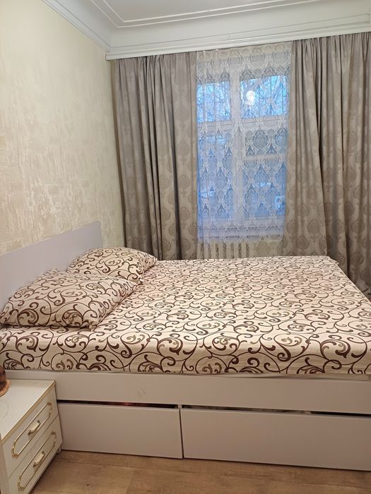 3х кв. 2/3. Центр города  КЗ Глинки. Ул. Фанатська ( Добролюбова)..