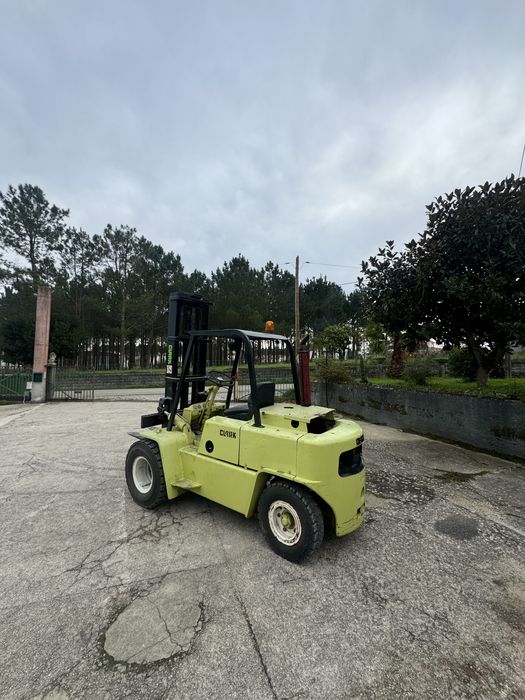 Empilhador Clark 5t