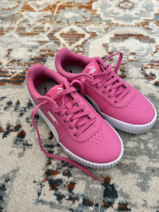 Ténis marca puma, número 36.