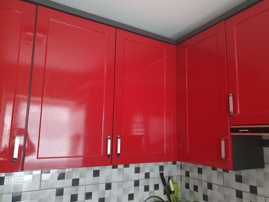 Квартира три кімнати