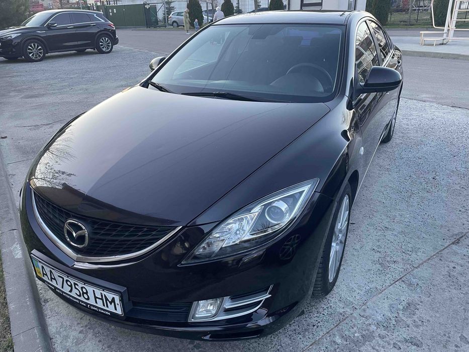 Masda 6 CH. 
Офіційна. 
Рік 2008 
Механіка 6 ступенева. 
Бензин 2.0
Газ вписаний. 
Витрати 5,5-8.0 л. 
Один власник. 
Стан добрий, обслужена, вкладень не потребує. 
Двигун масло не бере. 
Зимова та летня гума.
Світло LED.