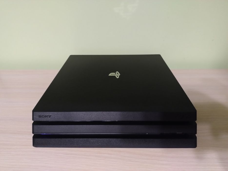 PS4 Pro cuh-7216b BLOD