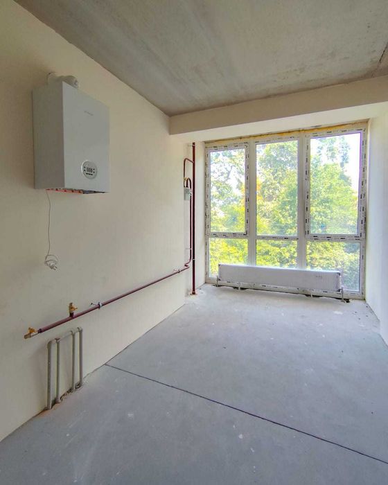 Квартира з балконом  під забудову!42м2 + підземний паркінг.