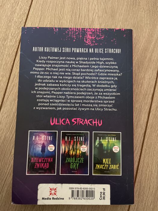 Książka „Dziewczyna znikąd" R.L Stine