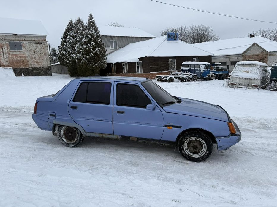 Продам славуту не длрого