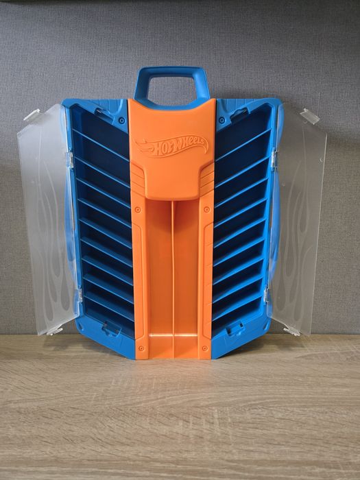 Переносний гараж Hotwheels