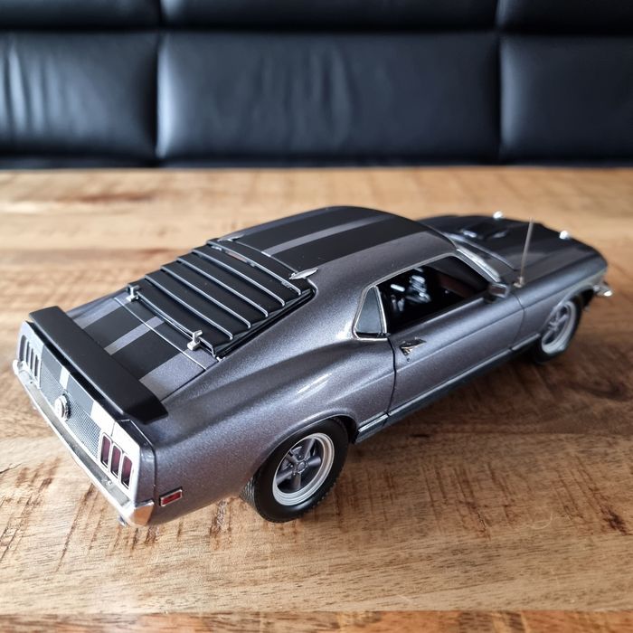 Ford Mustang 70 Highway 61 1:18