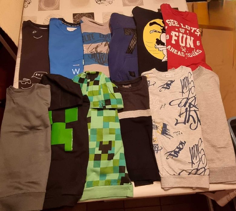 12 Children's Sweatshirts