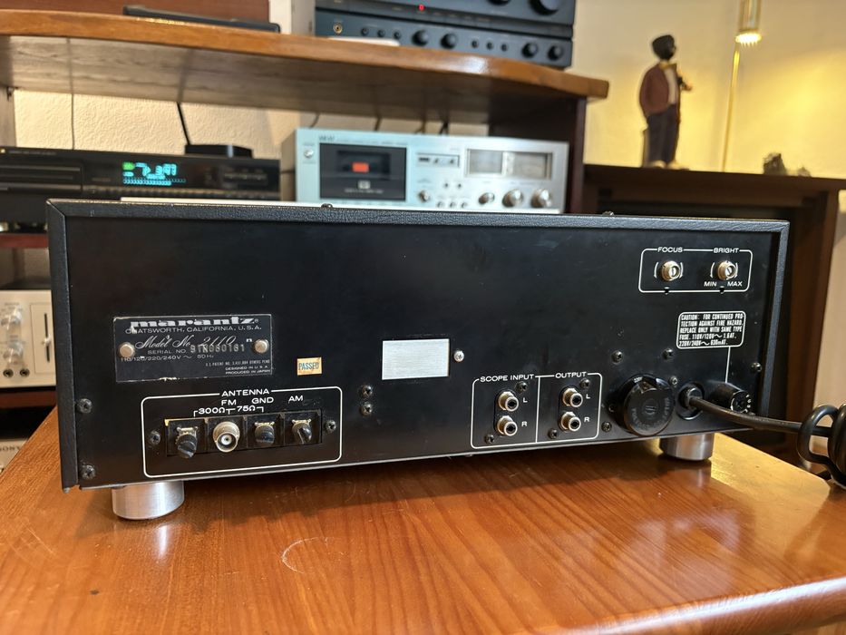 Tuner Marantz Model 2110