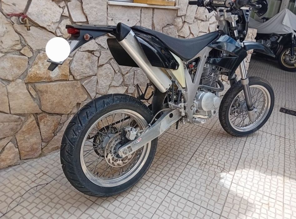 Troco AJP PR4+€€/Jipe (ler anúncio sff).