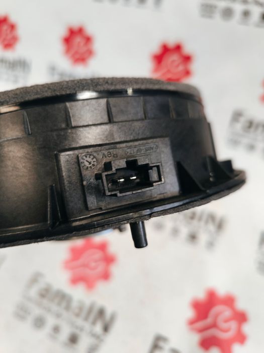 Coluna de Som AUDI A4 B9
