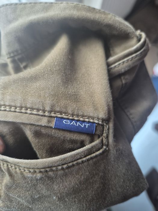 Spodnie bawełniane khaki proste casual basic Gant
