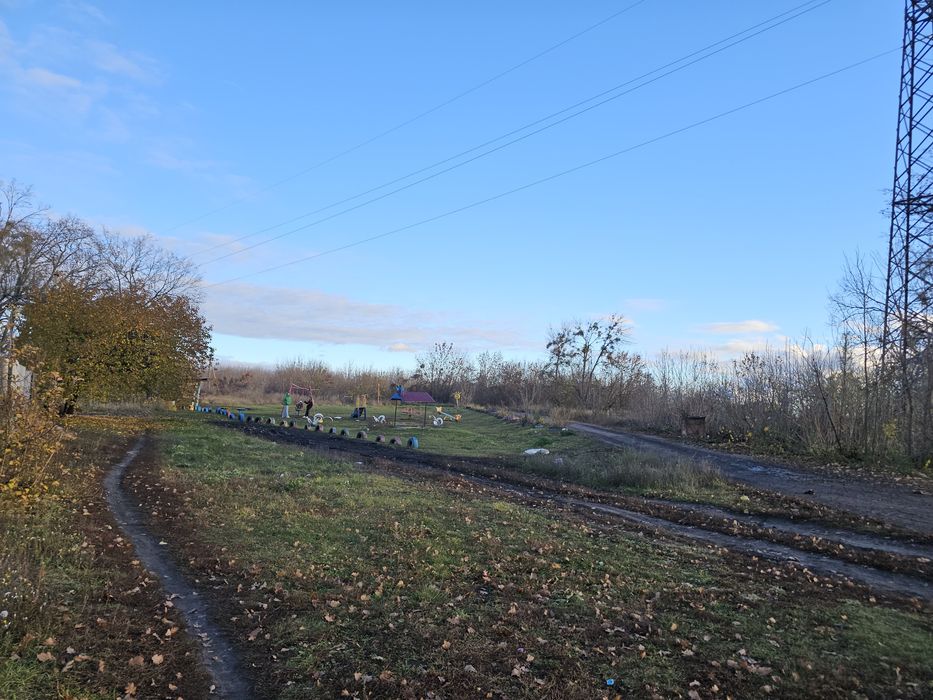 Продам пол-дома,в с. Борки, за Мерефой, статус квартиры