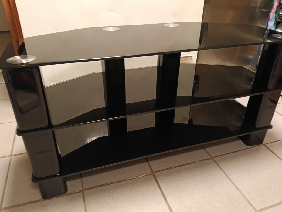 Stolik RTV szklany czarny