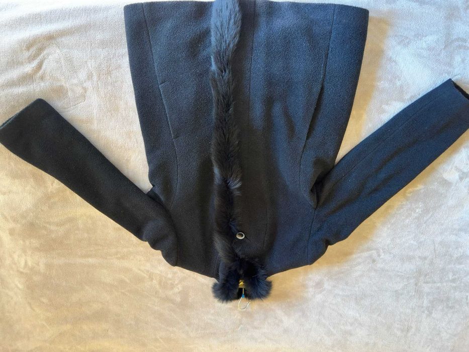Krótki płaszcz wełniany z futerkiem czarny Paola Orcatti | Ocieplany pikowany r. 40 L / 42 XL vintage