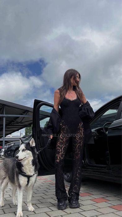 Чорний мережевний комбез з вшитим боді