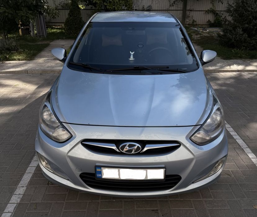 Hyundai accent 2012 року газ/бензин 1.6 л, 123 к.с.