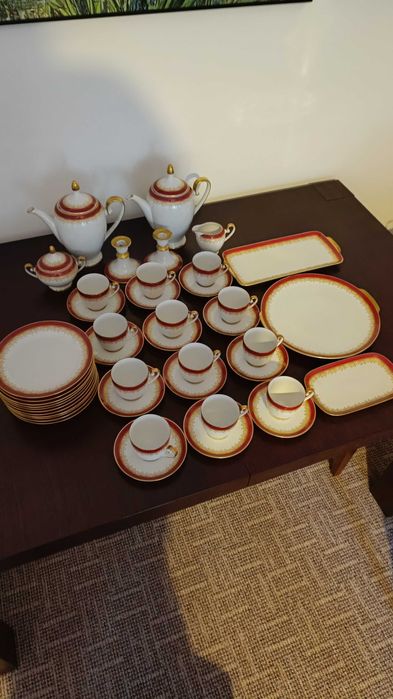 Sprzedam duży komplet kawowy