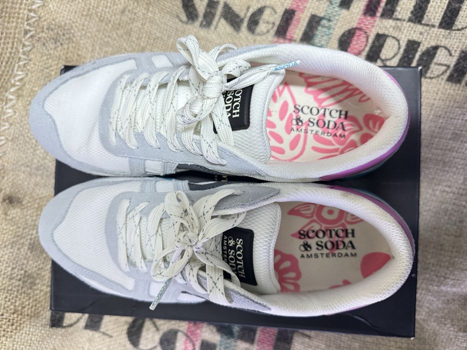 Sapatilhas Scotch & Soda modelo Vivex tamanho 46 EU