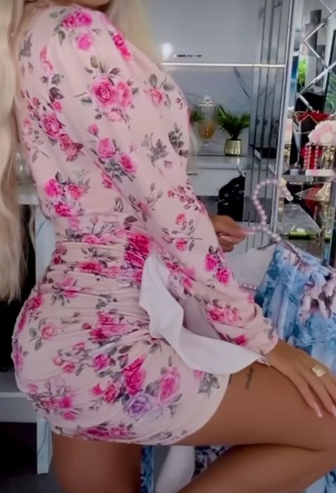 Piękna sukienka uniwersalna