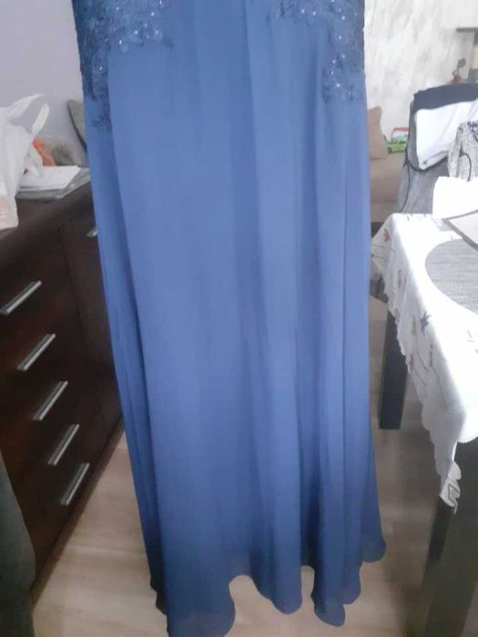 Elegancka sukienka wieczorowa