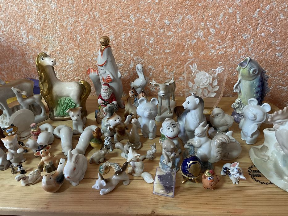 Фарфорові статуетки