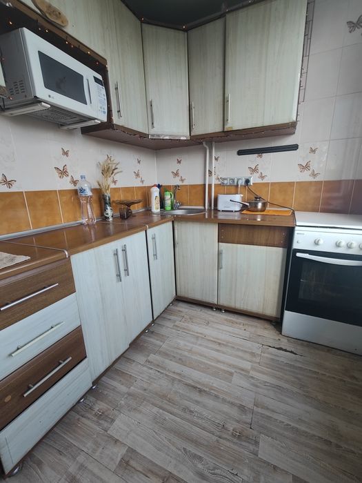 Сдам 2 комнатная квартира метро Ботанический Сад. Капремонт.