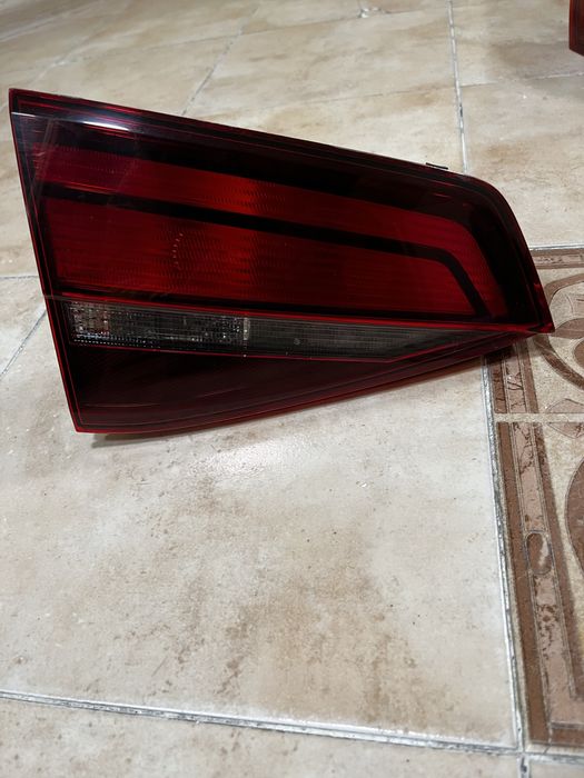 Volkswagen Jetta 6 Лівий Правий Ліхтар Задня фара Оригінал