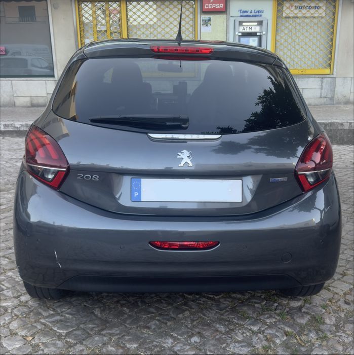 Peugeot 208 Active 1.2 PureTech 82cv – 2016 | Apenas 75.000 km