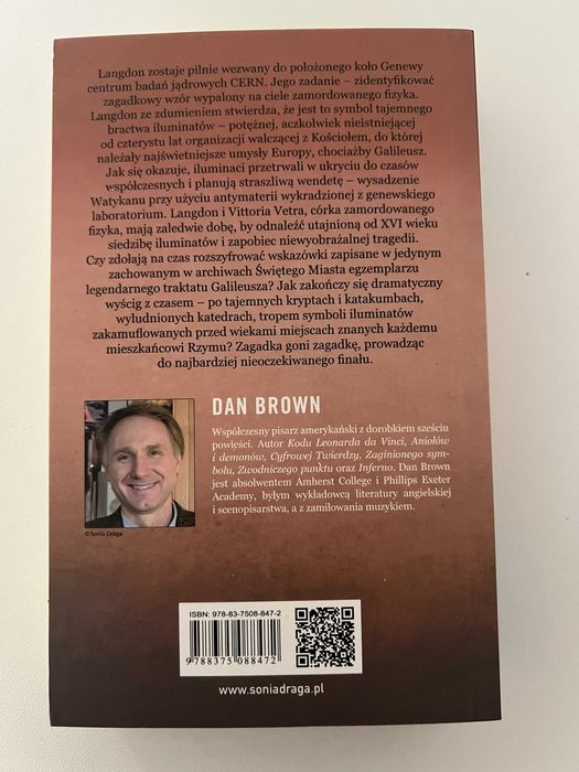 Dan Brown- Anioły i demony