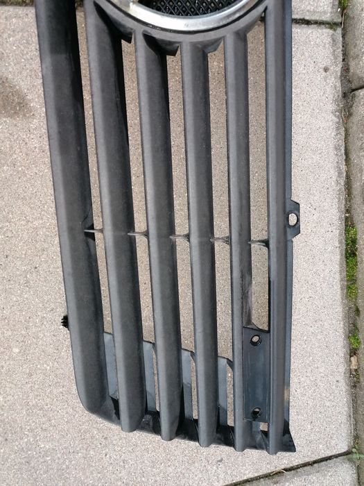 Mercedes Sprinter 901 grill emblemat 99 rok