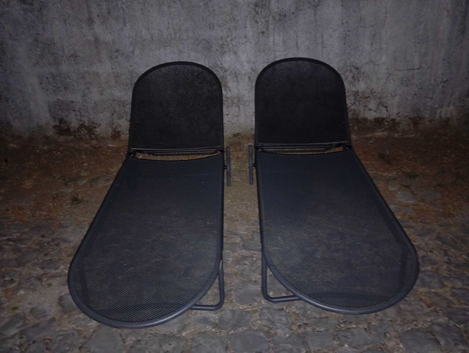 2 espreguiçadeiras