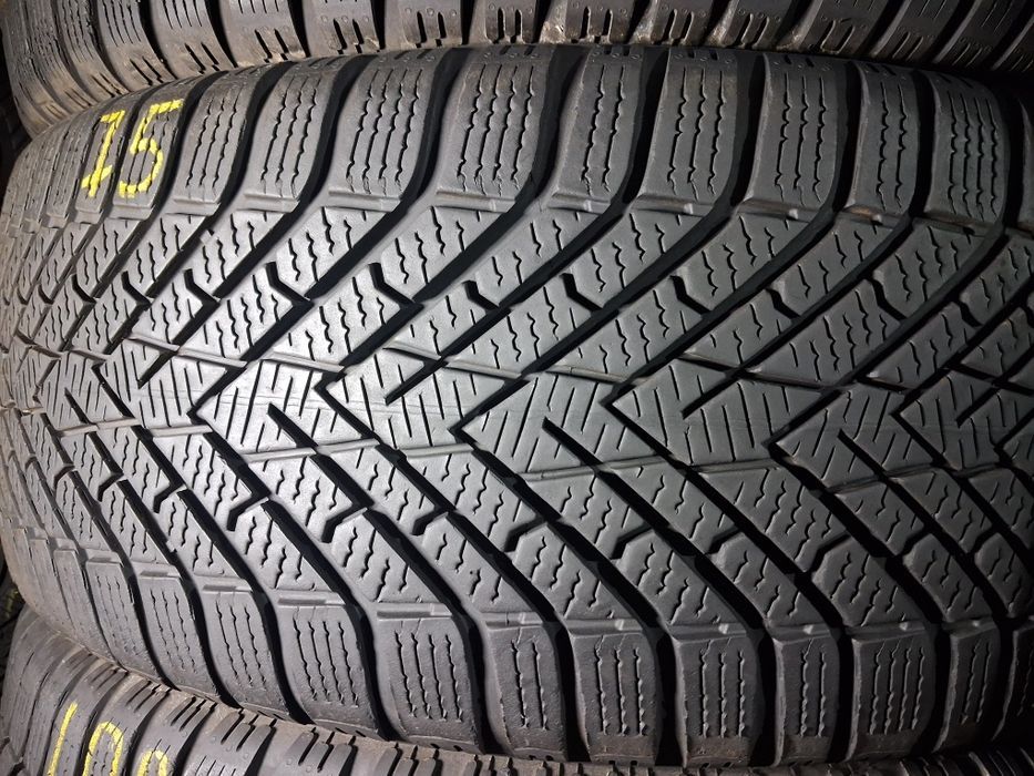 225/45 19 Pirelli Cinturato WINTER 2