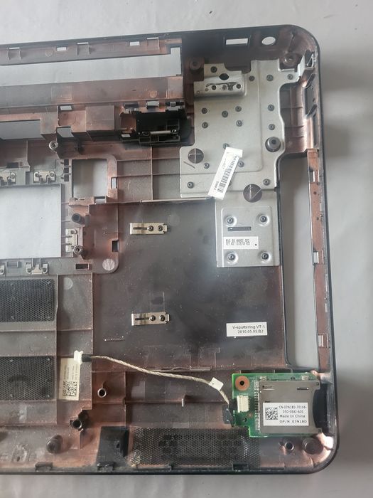 Sprzedam dolną obudowę do Laptopa DELL INSPIRON N5010