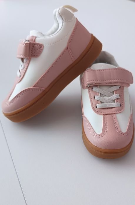 Buty dziecięce 26