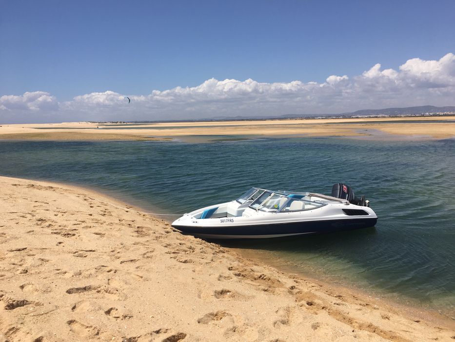 Barco Chaparral c/ motor fora de bordo, Proa Aberta 6 lugares