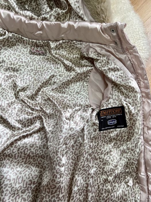 Зимняя удлиненая куртка Chicco. В Подарок шапка, шарф, перчатки