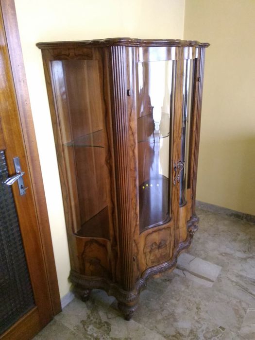 Armario de vidro