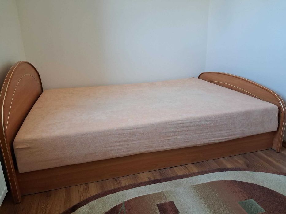 Łóżko małżeńskie