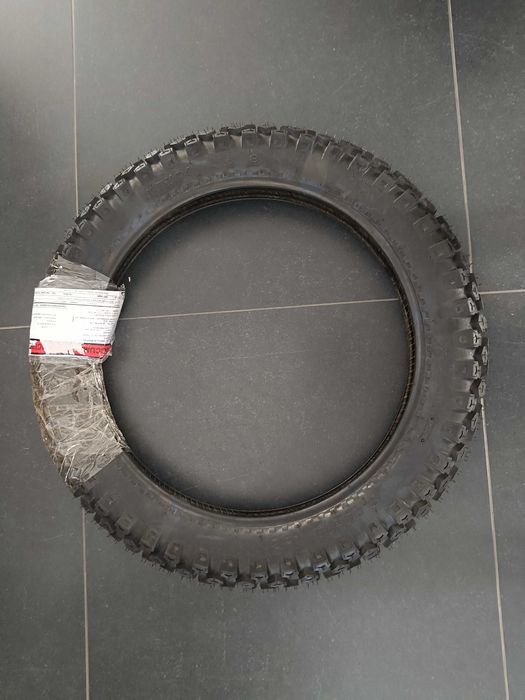 Pneu cross para bicicleta