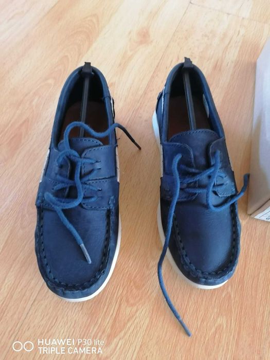 sapatos vela criança como novos