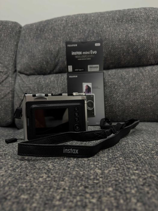 Fujifilm Instax Mini Evo (Como Nova) + 8 Fotos de Oferta!