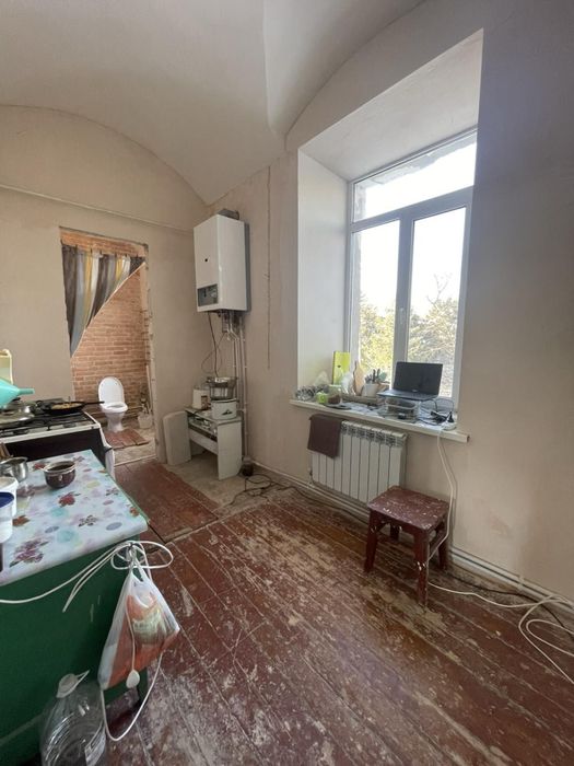 Продаж 2 к квартири з індивідуальним опаленням.