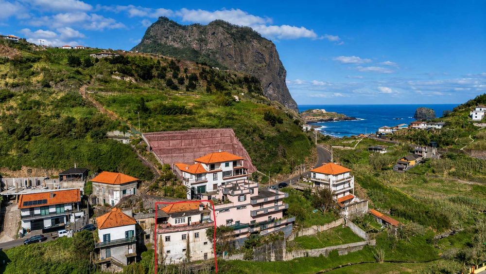Moradia T2 independente com terreno de 360 m² – Porto da Cruz