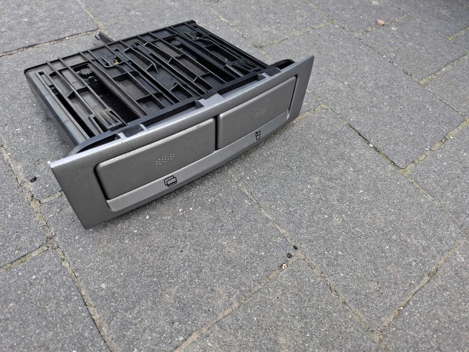 Cup holder Alfa Romeo 147